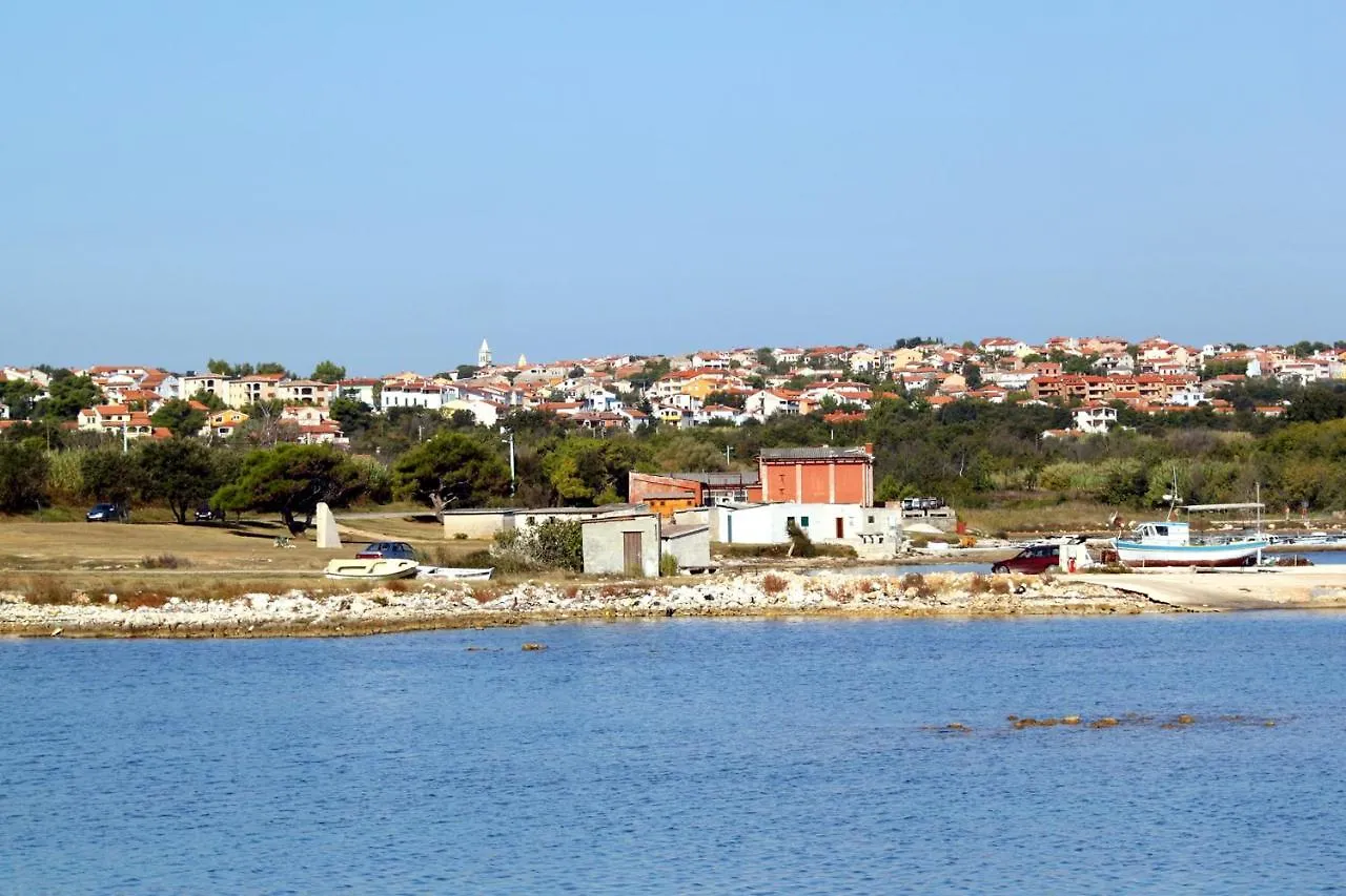 Apartments With A Parking Space Liznjan, Medulin - 7240 Croatia